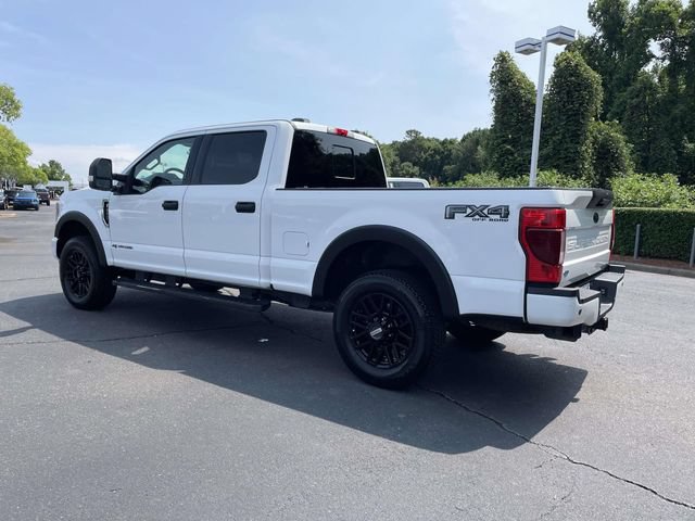 Certified 2022 Ford F250 XLT w/ Black Appearance Package AWD/4WD image 4