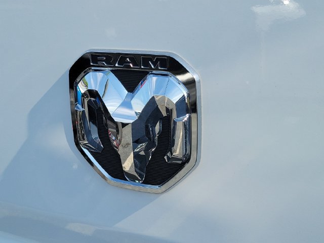 Used 2024 RAM ProMaster 2500 w/ Convenience Group FWD image 7