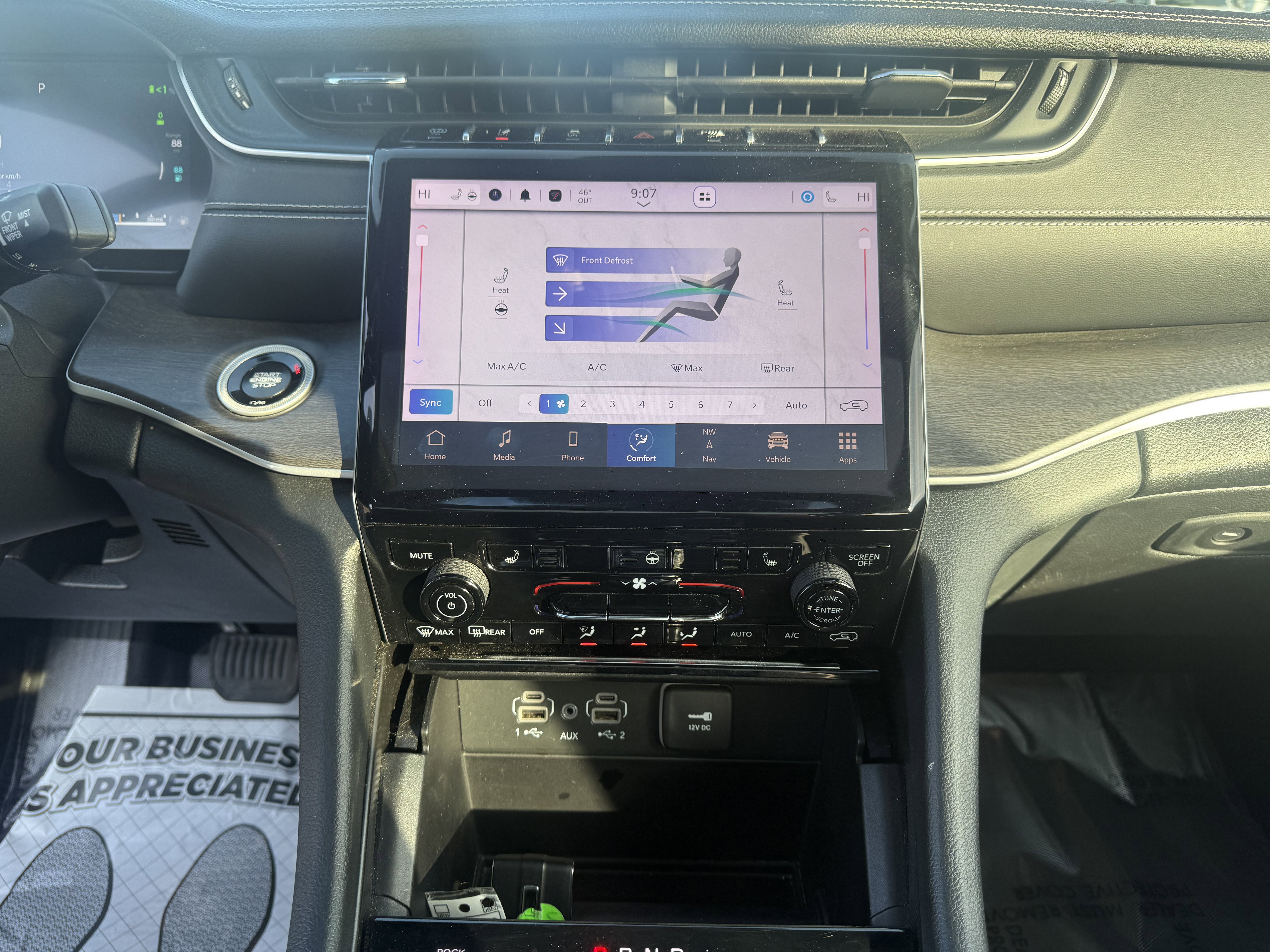 Used 2024 Jeep Grand Cherokee Limited 4xe image 14