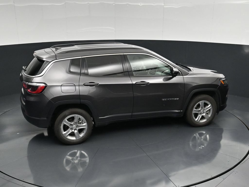 Used 2024 Jeep Compass Latitude AWD/4WD image 45