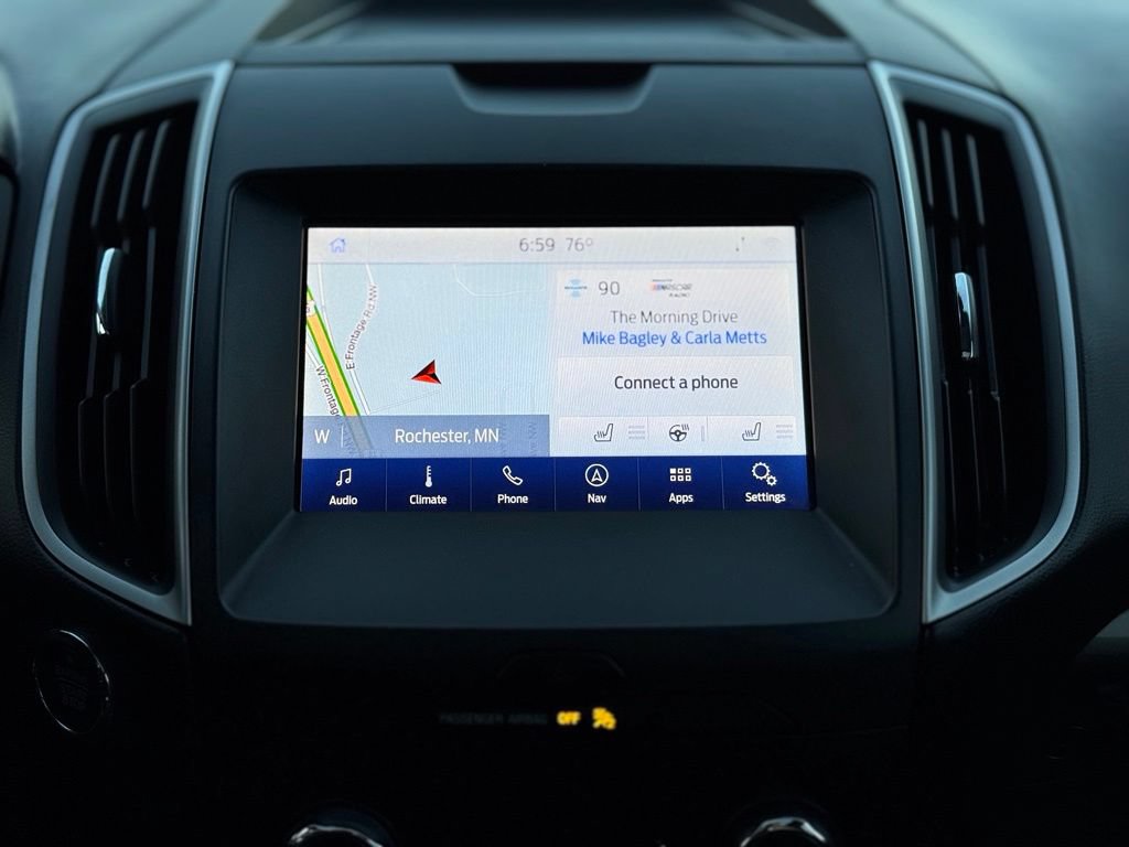 Certified 2020 Ford Edge SEL w/ Convenience Package AWD/4WD image 3