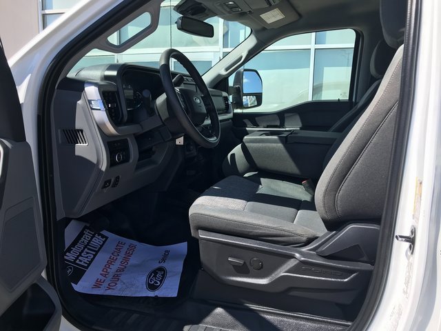 Certified 2023 Ford F350 XLT w/ 360-Degree Camera Package image 5