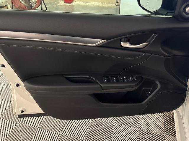 Used 2018 Honda Civic Touring image 15