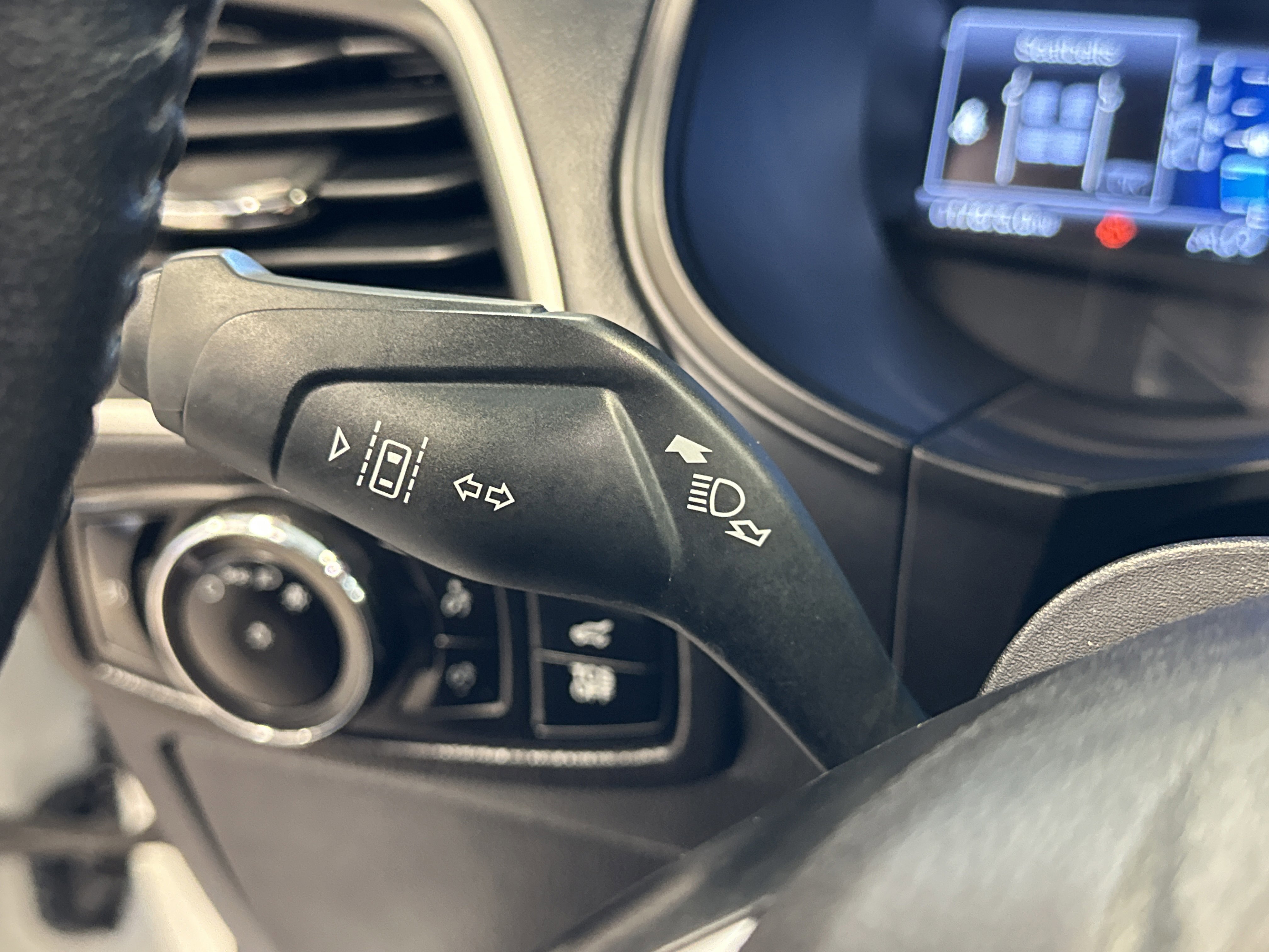 Certified 2023 Ford Edge SEL w/ Convenience Package image 37