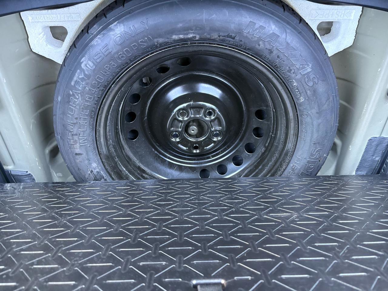 Used 2021 Toyota RAV4 XLE FWD image 55