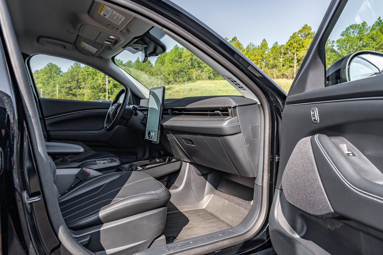 Certified 2026 Ford Mustang Mach-E Select w/ Technology Package RWD image 13