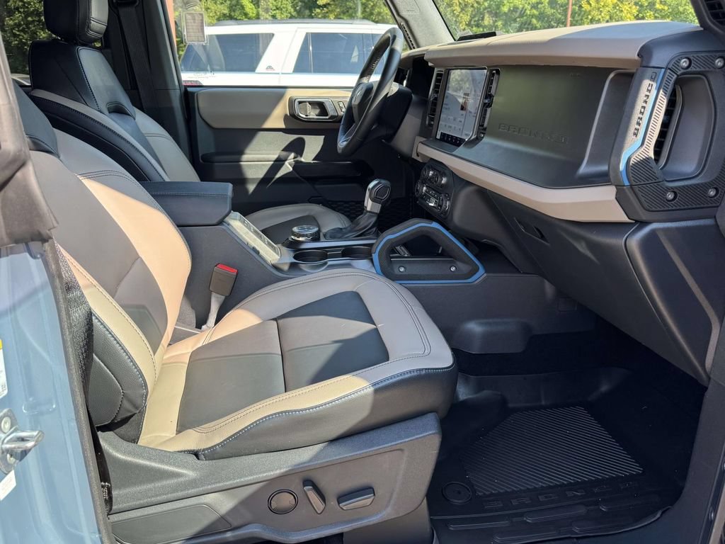 Certified 2024 Ford Bronco Wildtrak AWD/4WD image 16