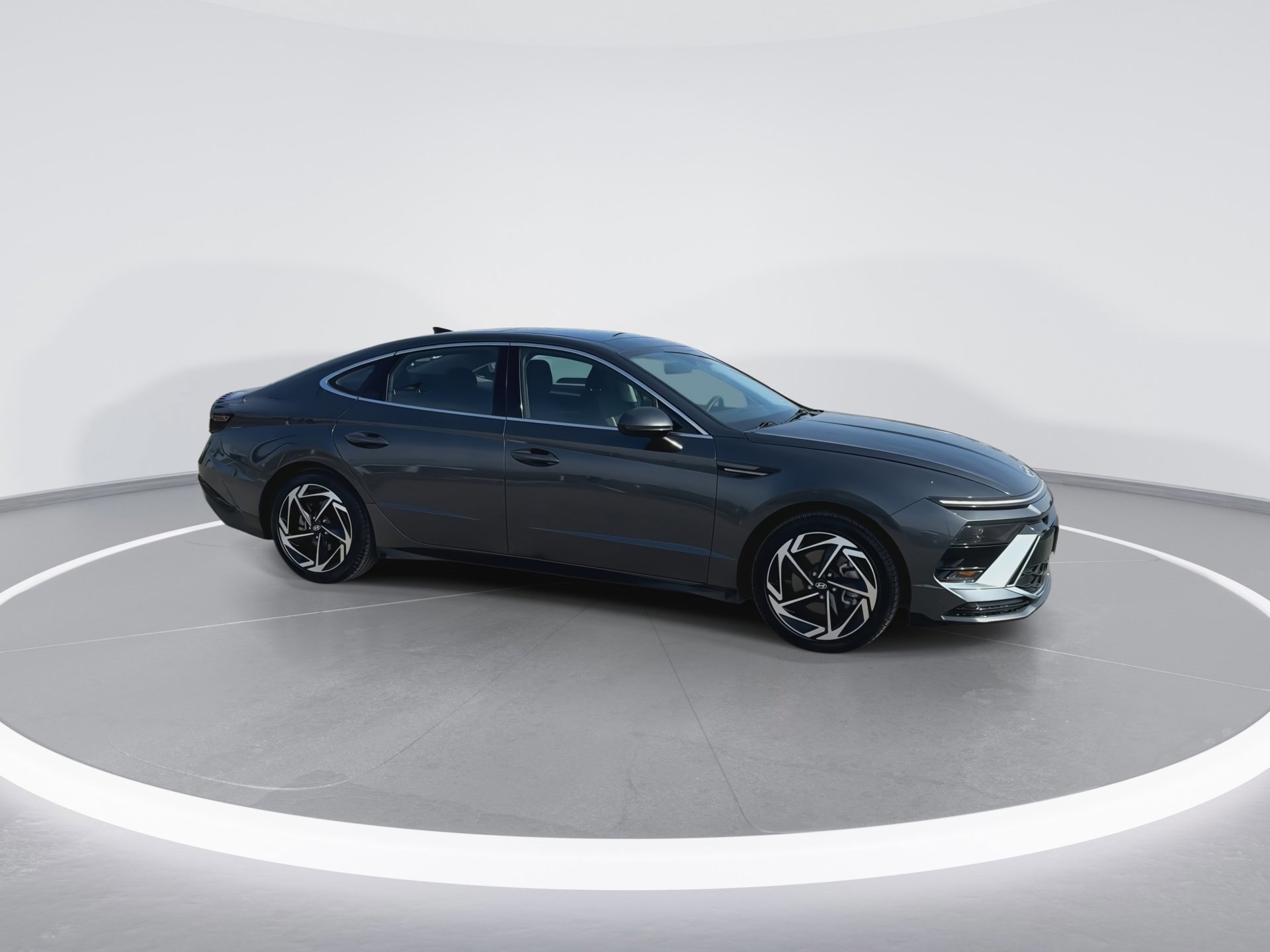 Used 2024 Hyundai Sonata SEL w/ Convenience Package image 3