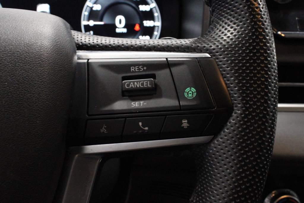 Used 2023 Mitsubishi Outlander SEL AWD/4WD image 27