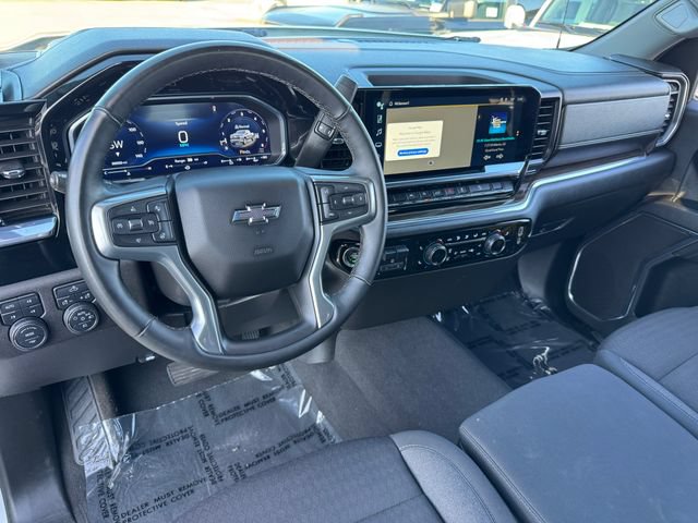 Used 2024 Chevrolet Silverado 1500 RST w/ Z71 Off-Road Package AWD/4WD image 13