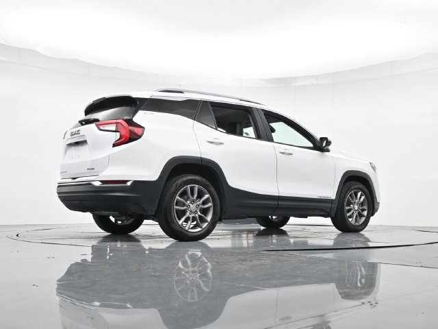 Used 2024 GMC Terrain SLT AWD/4WD image 35