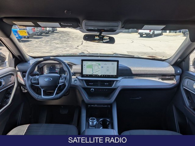 Certified 2025 Ford Explorer ST-Line w/ ST-Line Street Pack AWD/4WD image 19