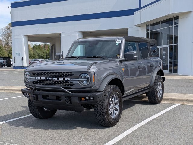 Certified 2024 Ford Bronco Badlands AWD/4WD image 8