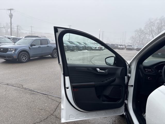 Certified 2024 Ford Escape ST-Line Select image 20