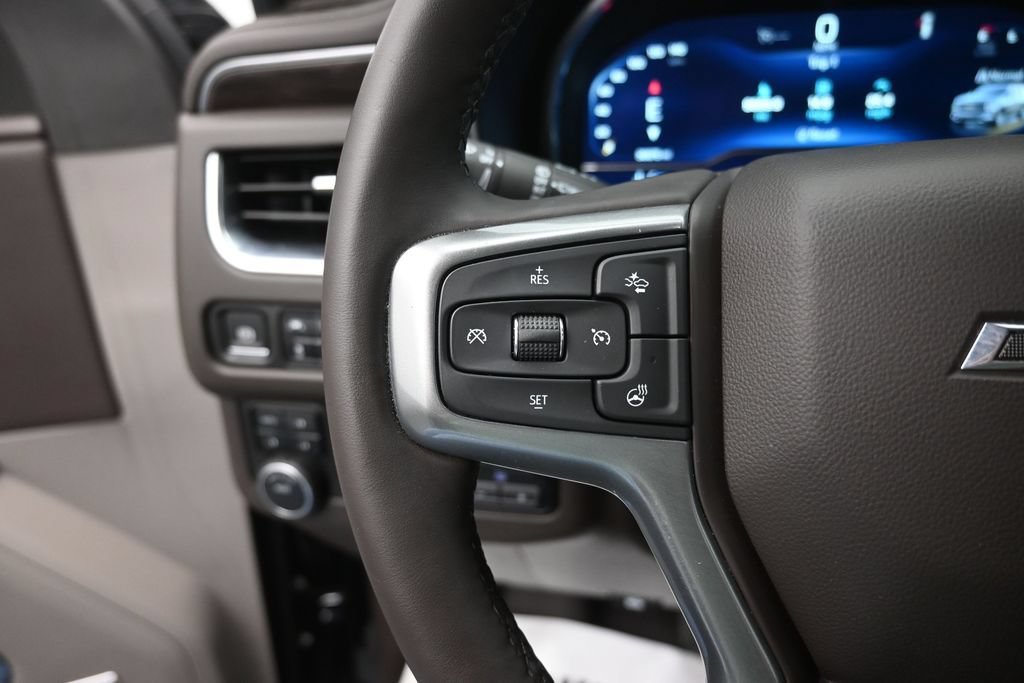 Used 2024 Chevrolet Tahoe Z71 w/ Luxury Package AWD/4WD image 28