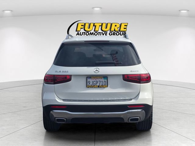 Used 2022 Mercedes-Benz GLB 250 4MATIC image 4