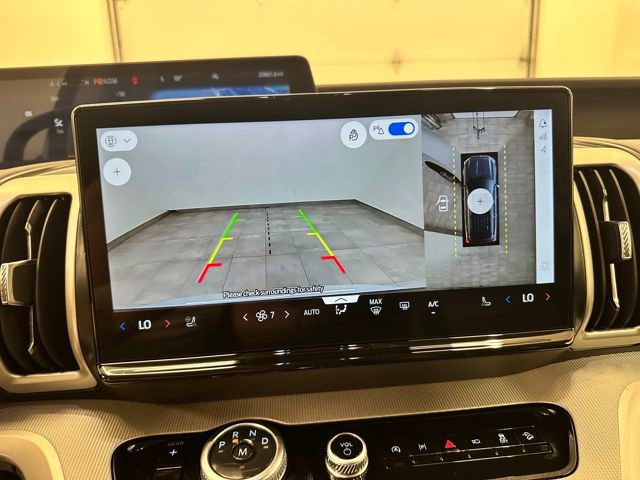 Certified 2025 Ford Expedition Active image 38