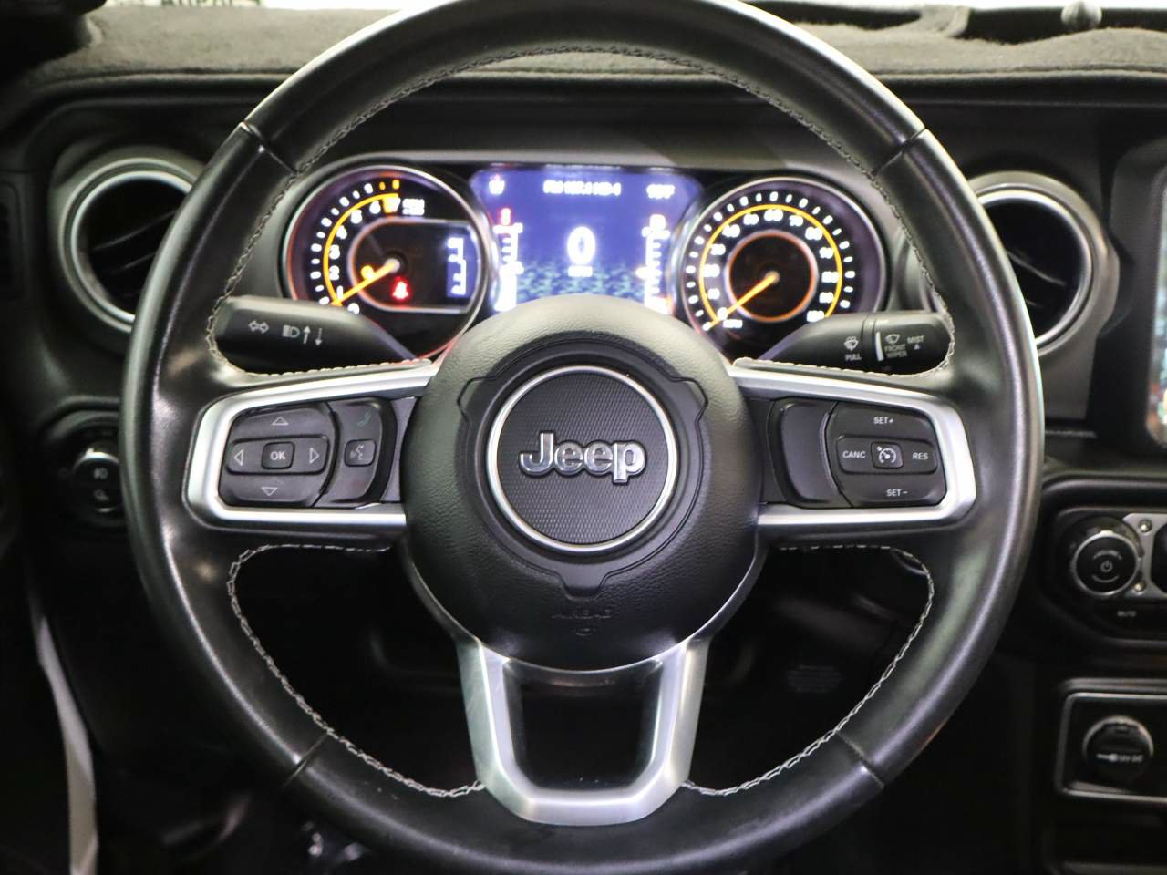 Used 2022 Jeep Gladiator Overland AWD/4WD image 15