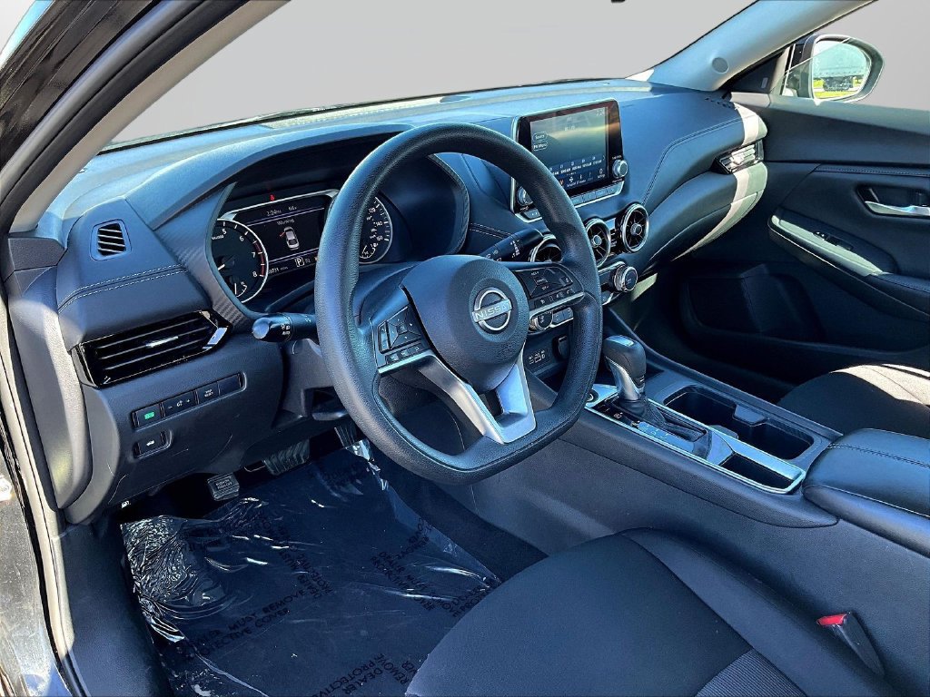 Used 2024 Nissan Sentra SV FWD image 18