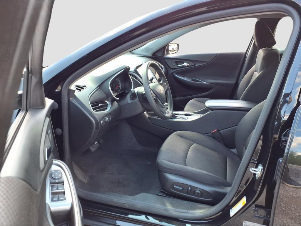 Used 2024 Chevrolet Malibu LT FWD image 25