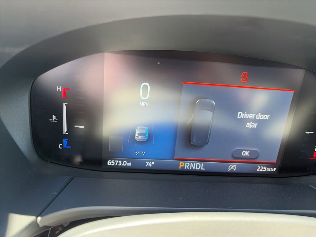 Certified 2025 Ford Escape ST-Line w/ Tech Pack #1 image 4