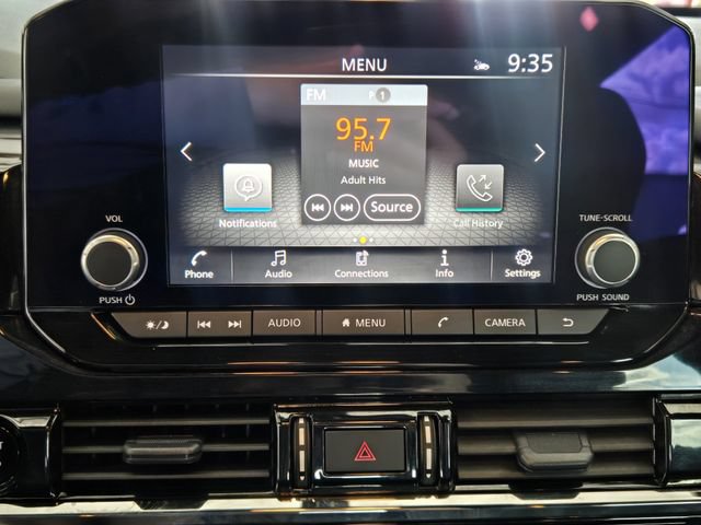 Used 2025 Nissan Pathfinder Rock Creek AWD/4WD image 19