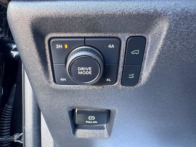 Certified 2025 Ford Expedition Platinum AWD/4WD image 28