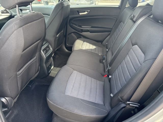Certified 2024 Ford Edge SE image 16