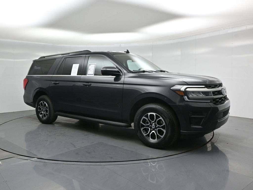 Certified 2024 Ford Expedition Max XLT image 3