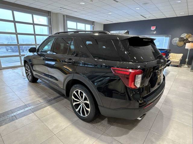 Certified 2023 Ford Explorer ST-Line image 5