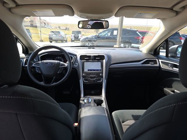 Certified 2020 Ford Fusion SE image 14