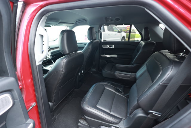Certified 2021 Ford Explorer Limited w/ Equipment Group 301A AWD/4WD image 10