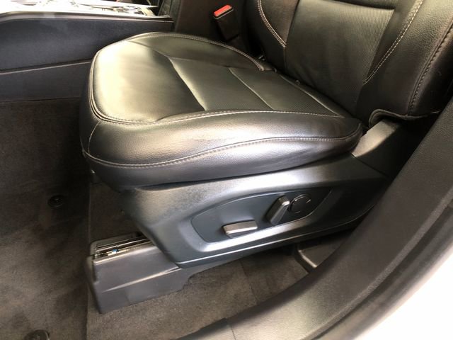 Certified 2022 Ford Explorer Limited w/ Equipment Group 301A AWD/4WD image 11