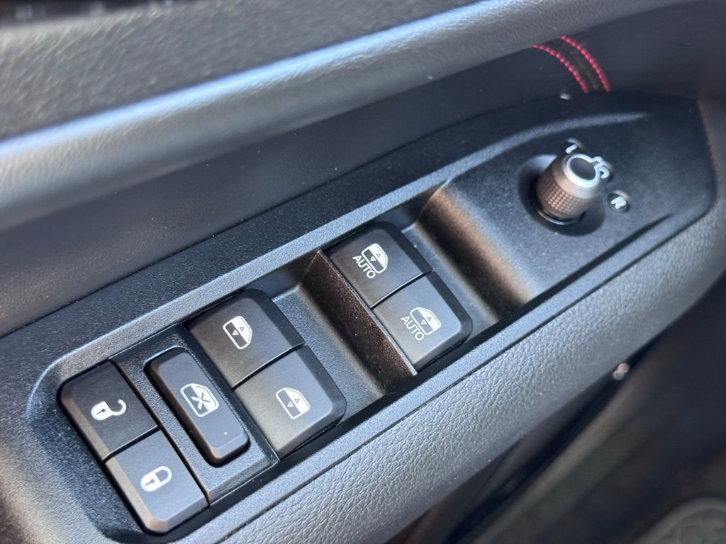 Used 2022 Jeep Compass Trailhawk AWD/4WD image 26