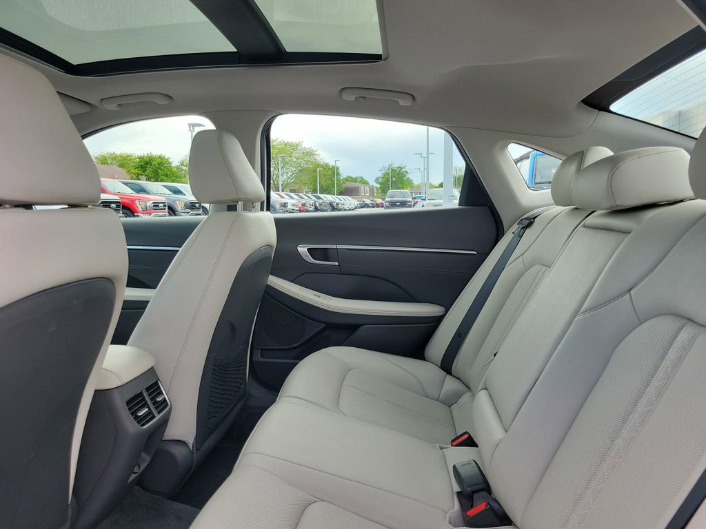 Used 2022 Hyundai Sonata Limited FWD image 14