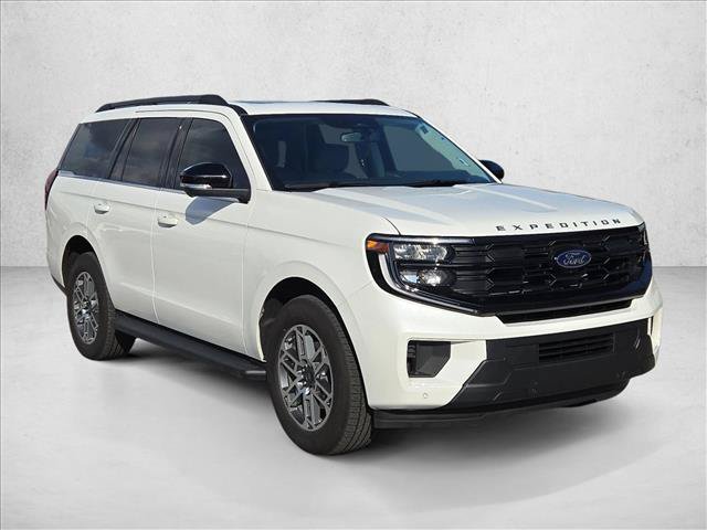 Certified 2026 Ford Expedition Active RWD image 3