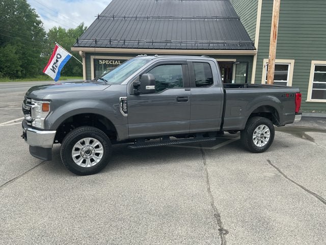 Certified 2022 Ford F250 XL w/ STX Appearance Package AWD/4WD image 2