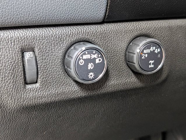 Used 2022 Chevrolet Colorado Z71 AWD/4WD image 12