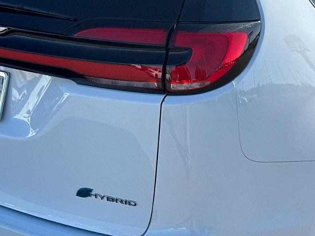 Used 2024 Chrysler Pacifica Limited FWD image 27