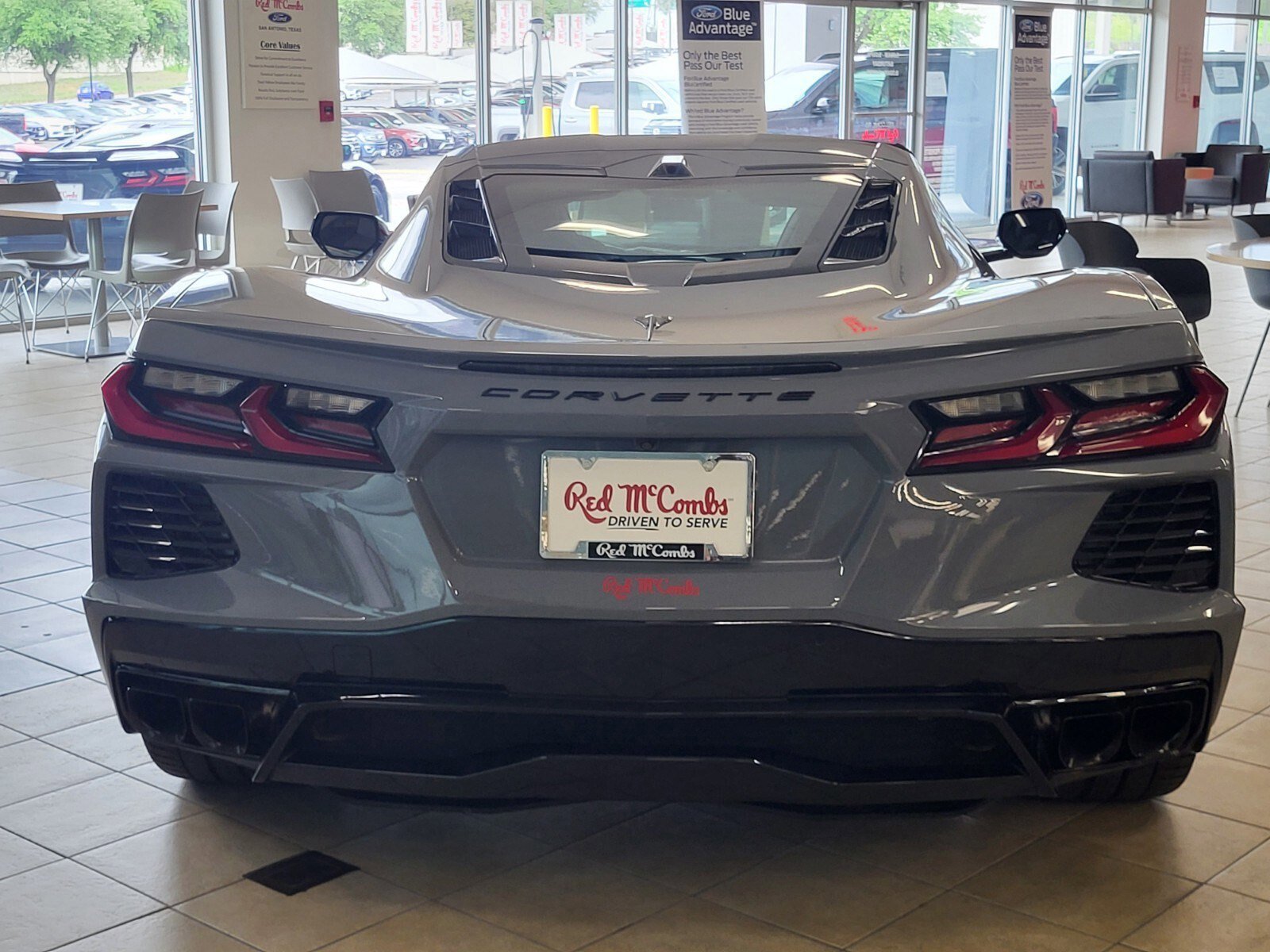Used 2024 Chevrolet Corvette Stingray Preferred Cpe w/ Stealth Interior Trim Package image 3
