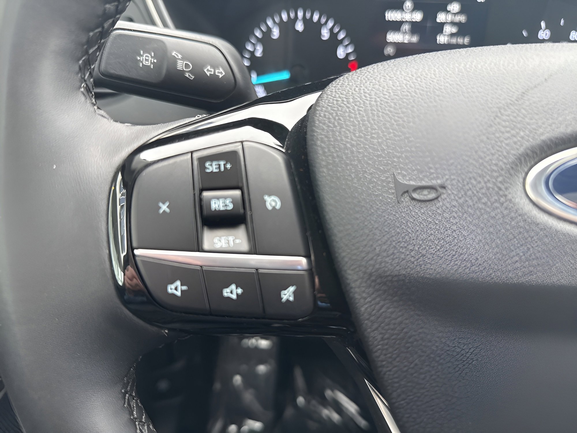 Certified 2022 Ford Escape SEL image 37