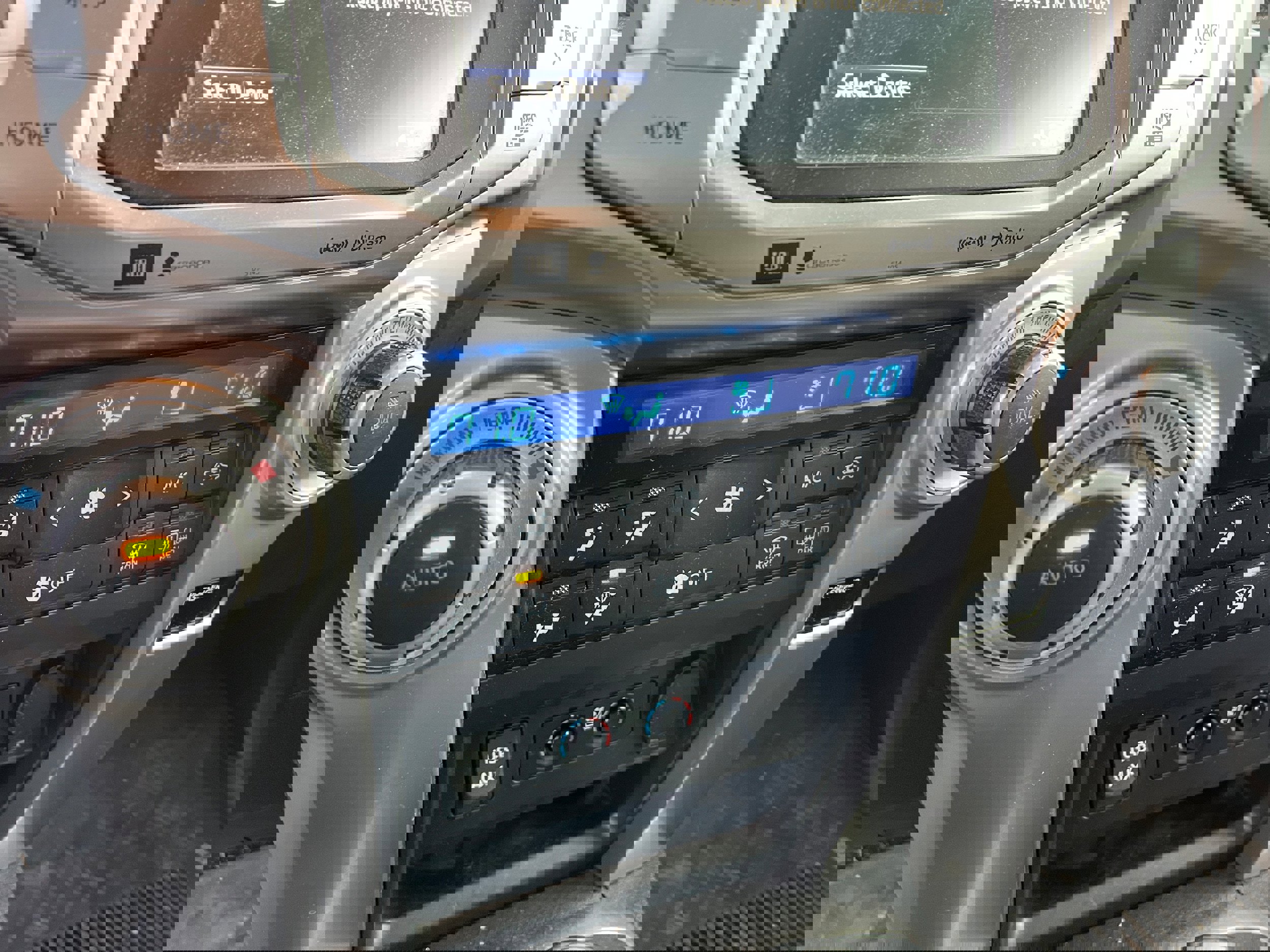 Used 2018 Toyota 4Runner Limited image 18