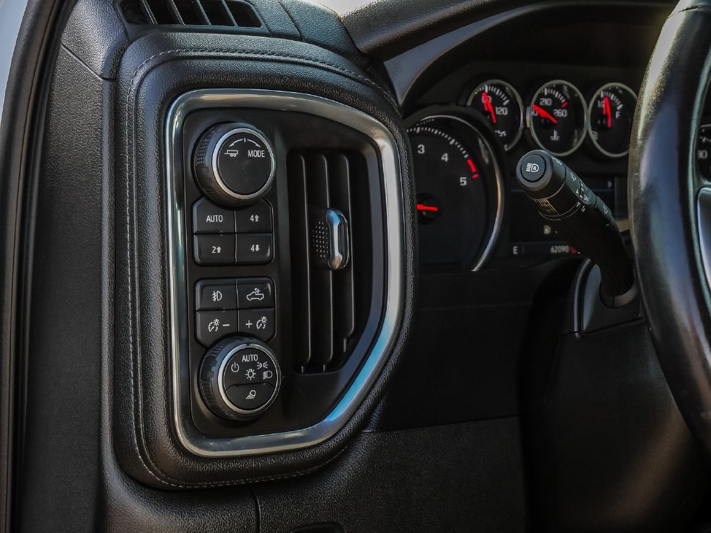 Used 2021 Chevrolet Silverado 2500 LT w/ Convenience Package AWD/4WD image 31