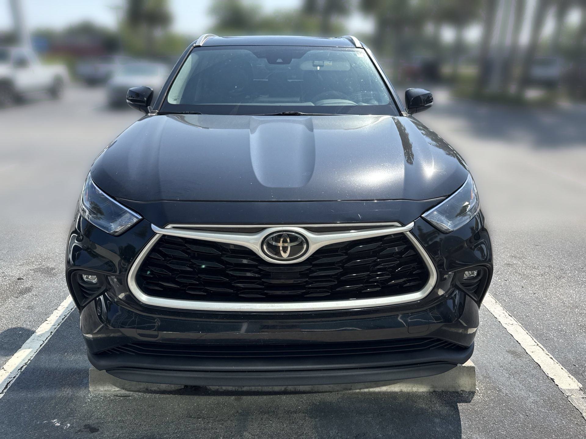 Used 2022 Toyota Highlander XLE FWD image 10