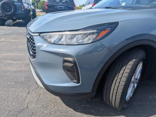 Certified 2023 Ford Escape Active w/ Tech Pack #2 FWD image 5