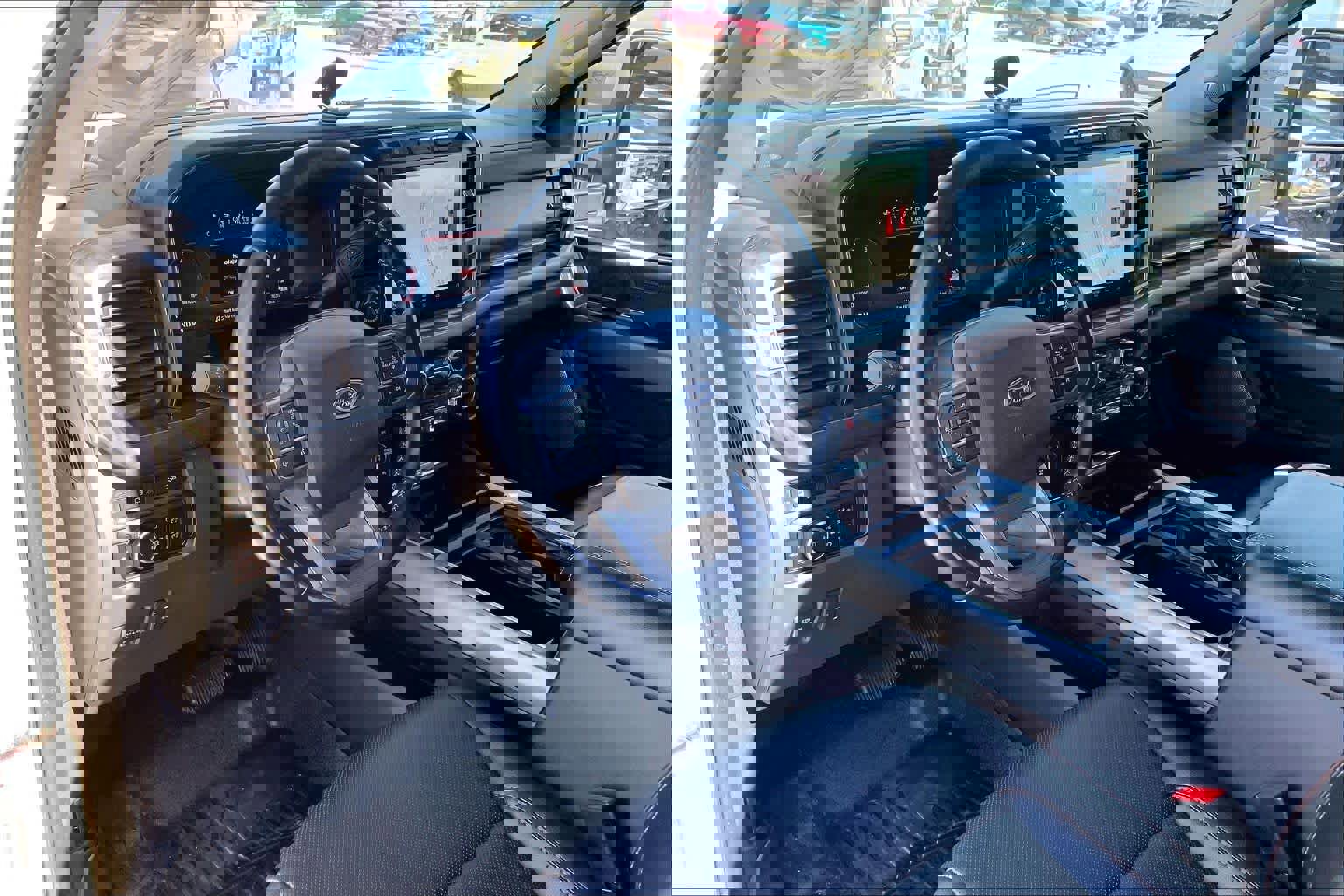 Certified 2023 Ford F250 Lariat w/ Lariat Ultimate Package image 18