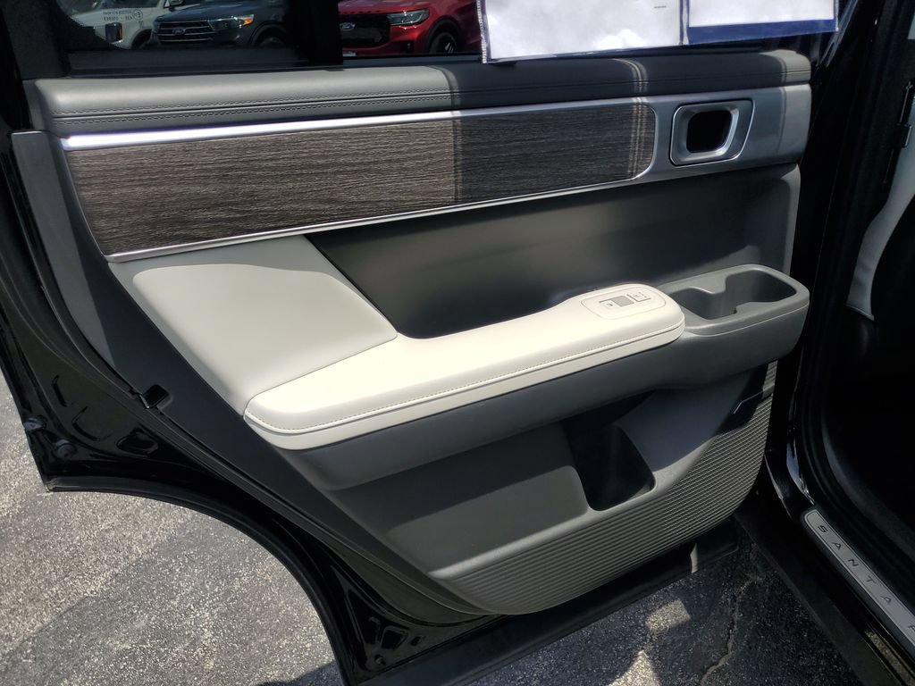 Used 2024 Hyundai Santa Fe Calligraphy AWD/4WD image 39