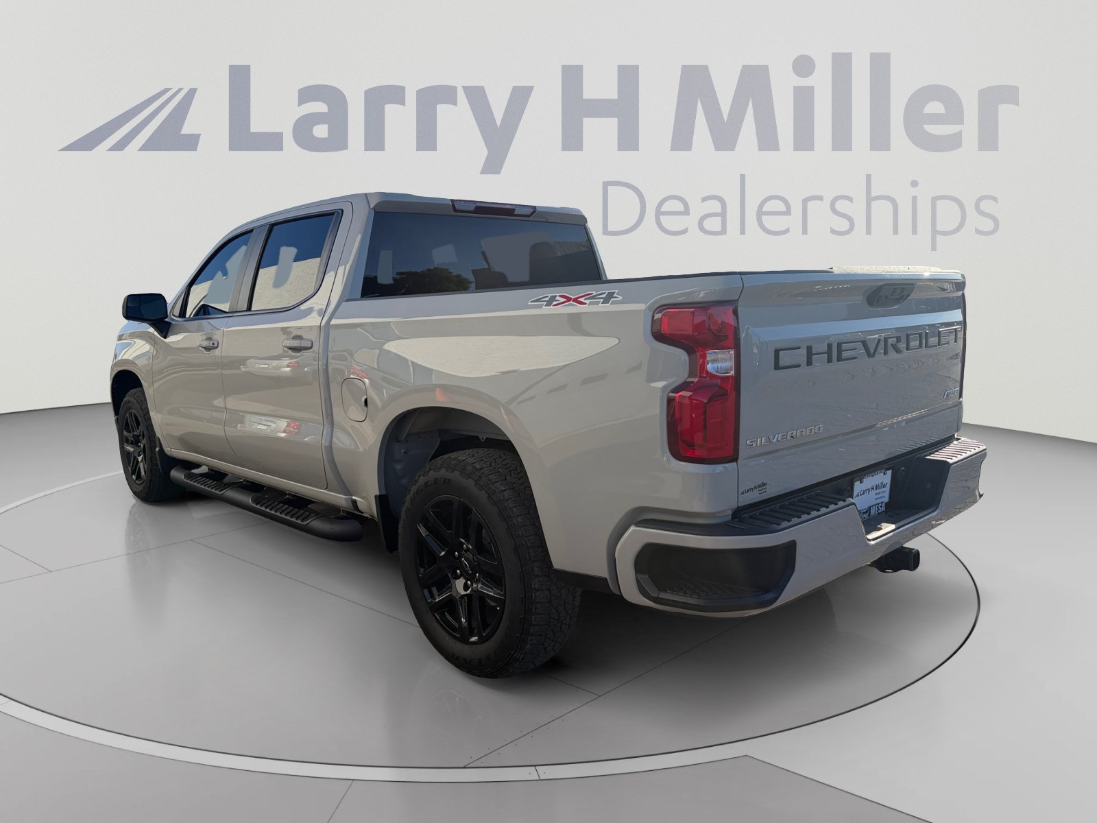 Used 2026 Chevrolet Silverado 1500 RST w/ RST Select Package AWD/4WD image 3