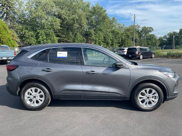 Certified 2023 Ford Escape Active AWD/4WD image 4