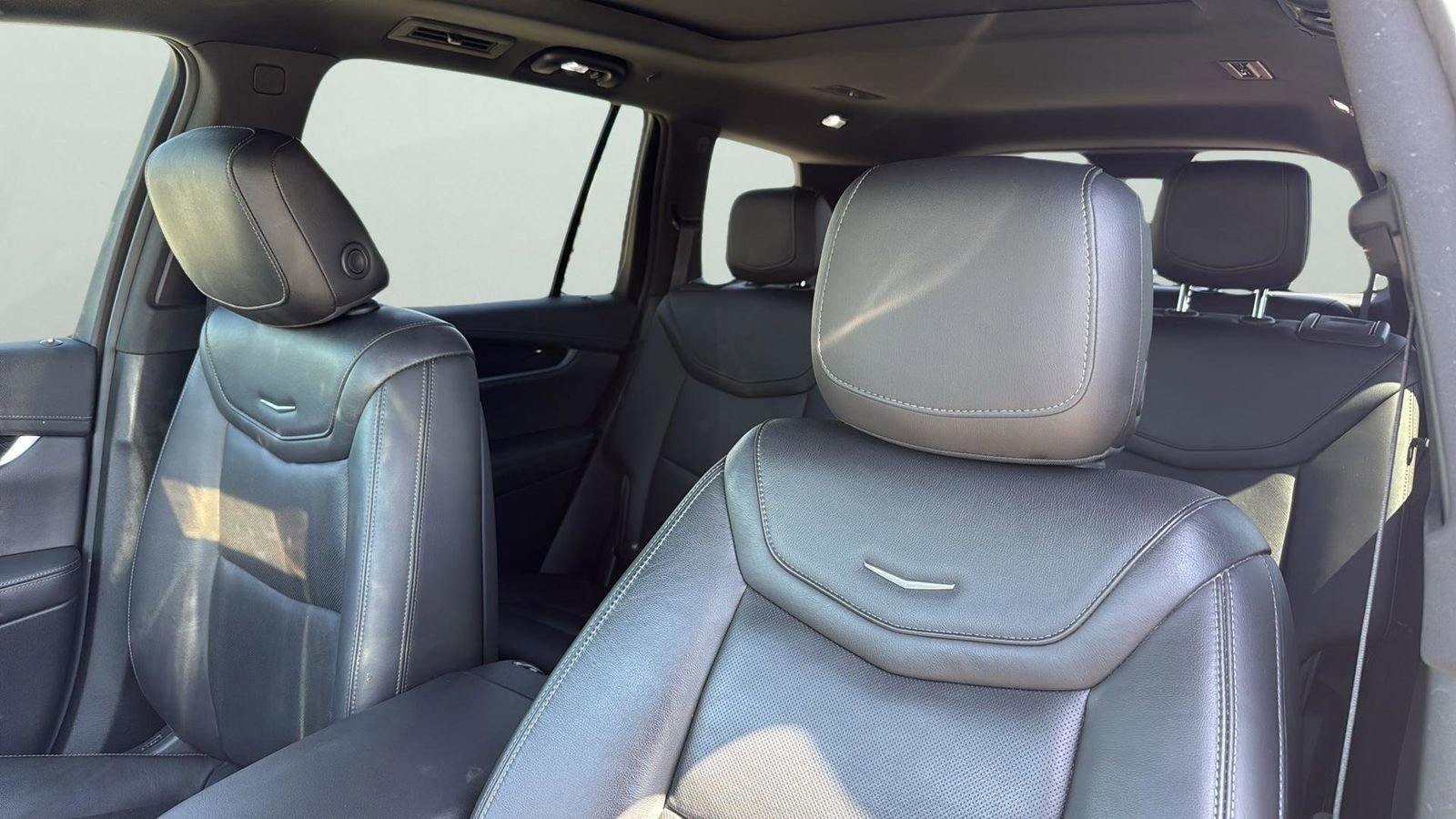 Used 2021 Cadillac XT6 Premium Luxury image 8